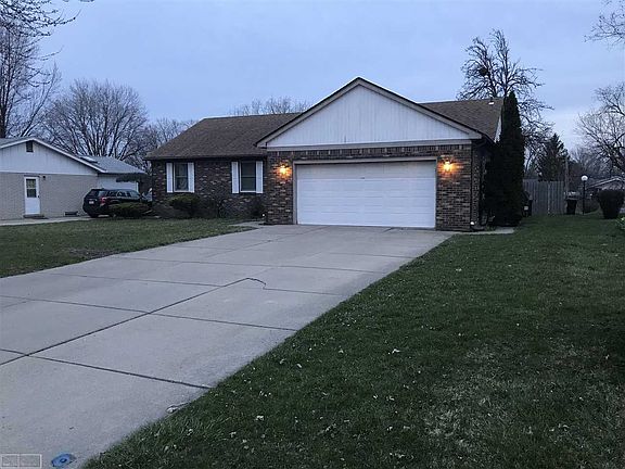 2nd image of 20304 Homeland St