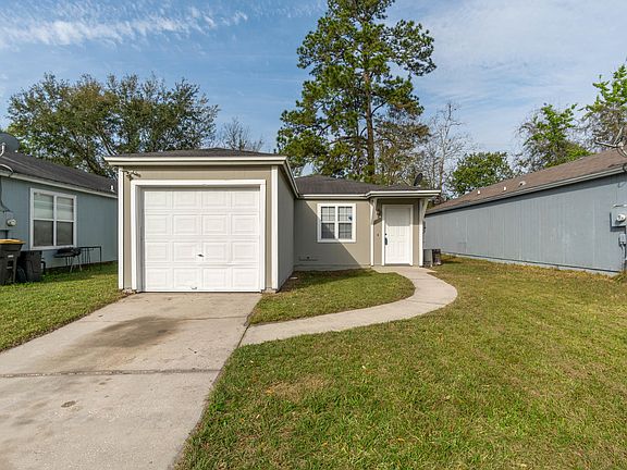 3rd image of 5110 Somerton Ct