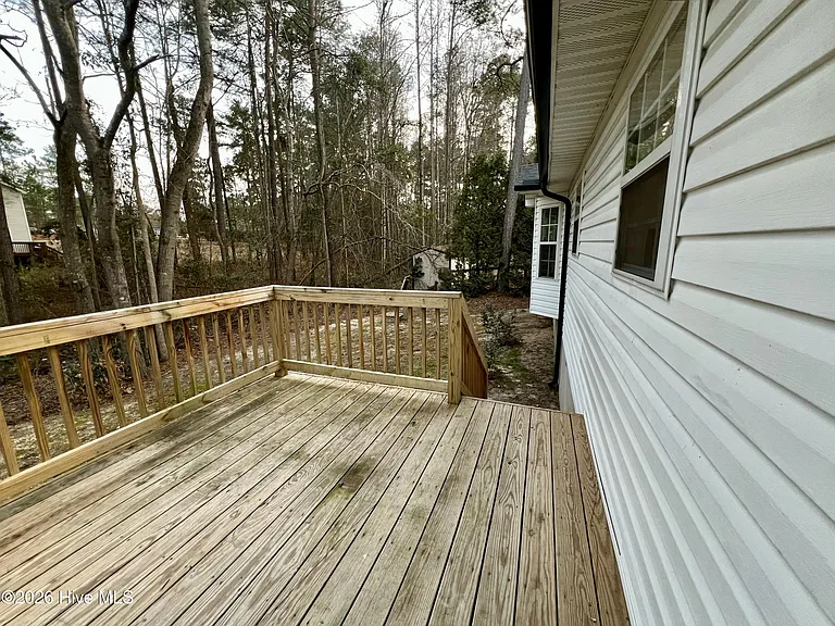 157 Edinburgh Dr — Photo 25
