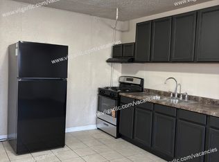 4233 W 22nd Ave, Gary, IN 46404