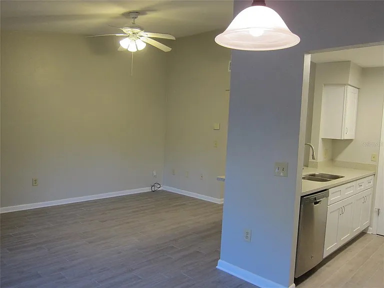 7019 SW 21st Ln — Photo 9