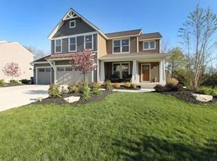 3649 Bridgehampton Dr NE, Grand Rapids, MI 49546