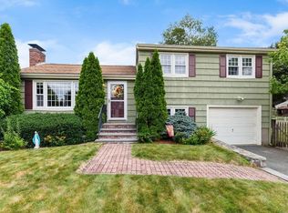 50 Oswego St, Bellingham, MA 02019