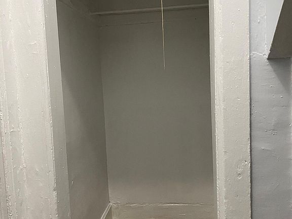 3rd image of 1528 W 17th St #1F