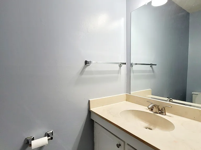 222 Northpoint Ave #H — Photo 14