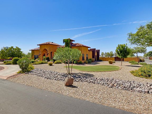 3rd image of 19017 W Verde Ln