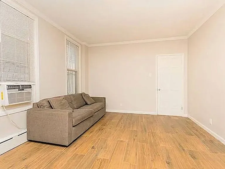 1861 Mulford Ave #1 — Photo 5
