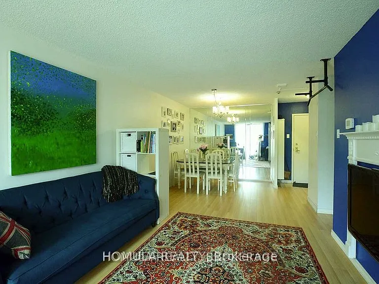 250 Jarvis St #303 — Photo 4