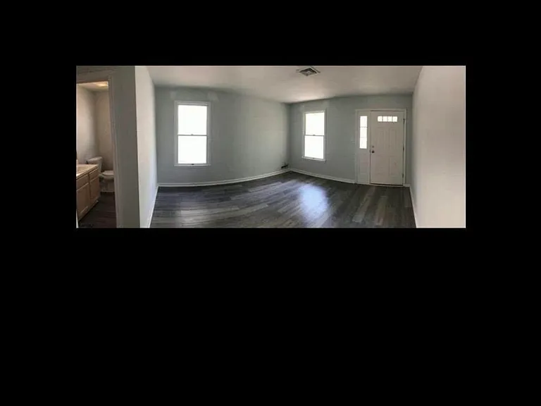 325 N Ohio Ave — Photo 6