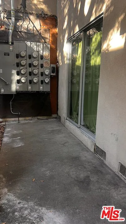 2 bed, 2.0 bath, $2,975 — Photo 3
