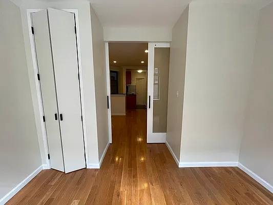 Rented by Eric Goodman Realty Corp | media 19