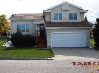 1205 Range View Cir, Rapid City, SD 57701