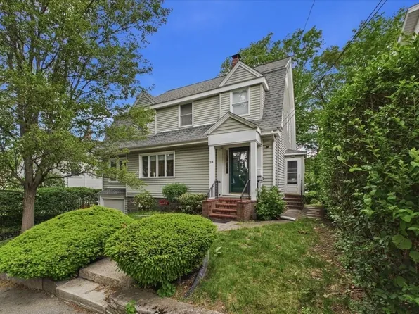 18 Jenness St, Quincy, MA 02169