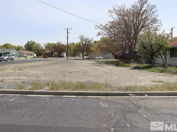 695 9th St, Lovelock, NV 89419