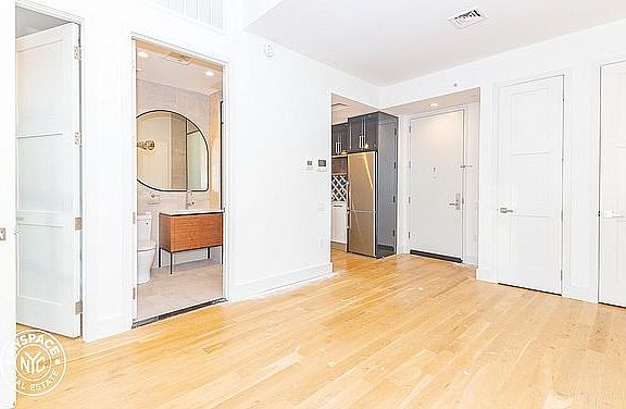 4th image of 41-21 28th St #7K