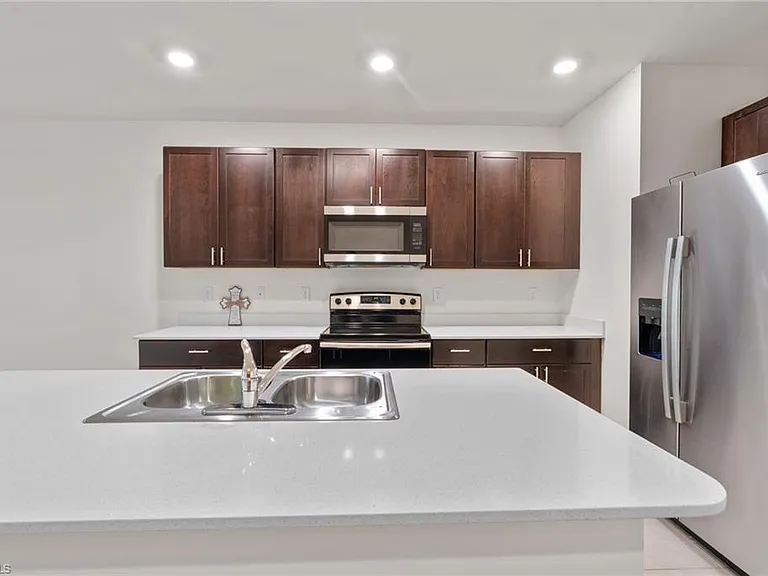 15535 Wildflower Cir — Photo 5