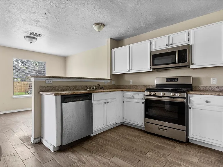 6703 Ashland Forest Dr — Photo 6