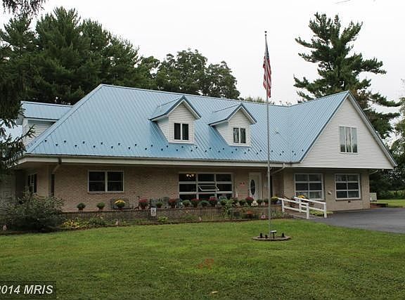 Exterior (Front)