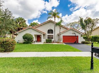 3044 Perriwinkle Cir, Davie, FL 33328