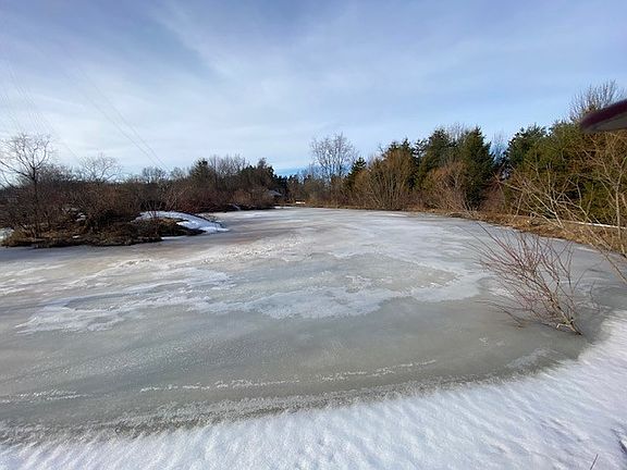 3rd image of 8795 Fuller Rd