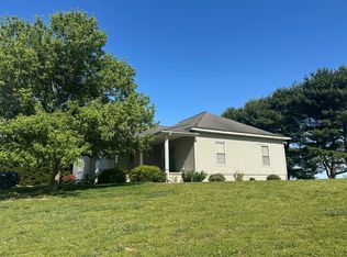 729 County Road 1375 E, Carmi, IL 62821