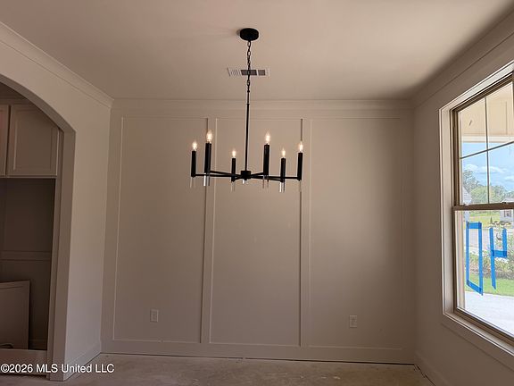 5th image of 513 Fusion St