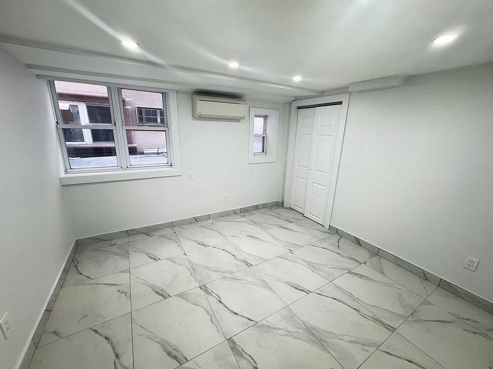 2nd image of 42 Southgate Ct Floor 1