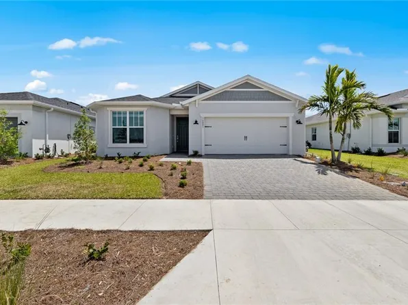 601 Oasis Lake PL, LEHIGH ACRES, FL 33936
