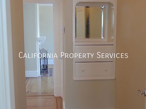 5th image of 1960 Hyde St APT 7
