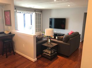 4113 S Four Mile Run Dr UNIT 403, Arlington, VA 22204