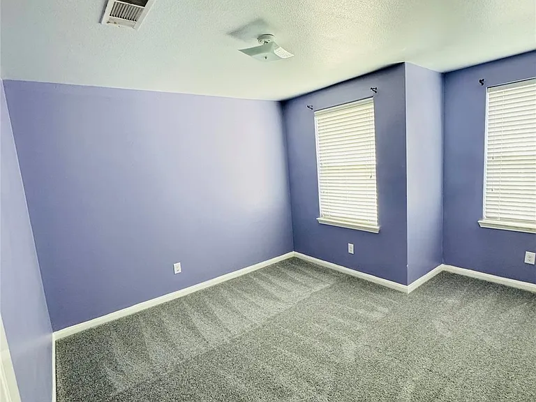 2050 Wilde Elm Dr — Photo 16