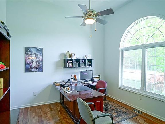 3rd image of 3821 Coffeat Ct