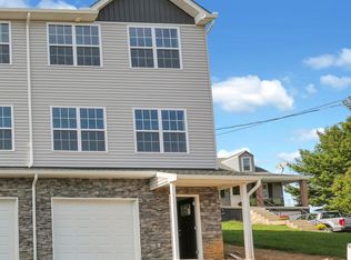 1341 Scott St, Reading, PA 19607