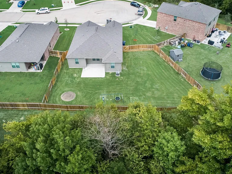 1503 Hill Top Ct — Photo 31