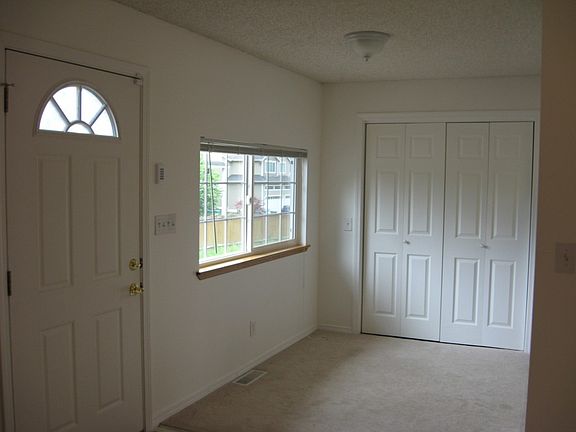 Dining W/Large Pantry