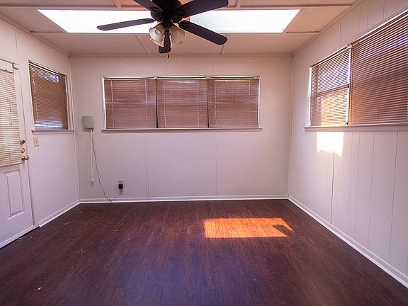5th image of 2018 Newton Dr