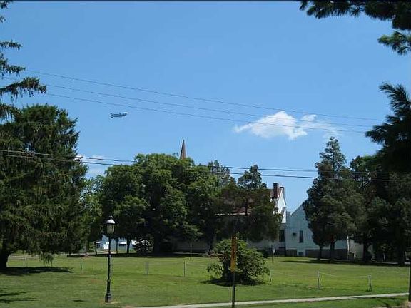 5th image of 10 Franklin St