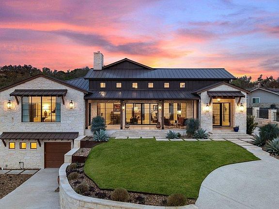 3rd image of 4001 Tejon Cir