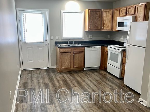 2nd image of 729 Fisher Ferry St APT C