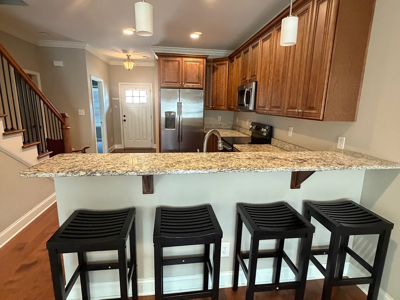 3 bed, 1474 sqft, $1,850 — Photo 4