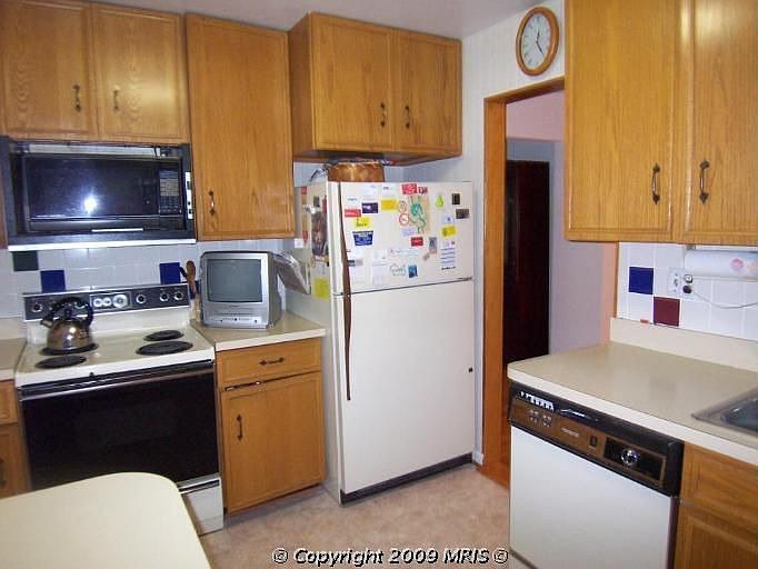 2nd image of 11209 Landy Ct