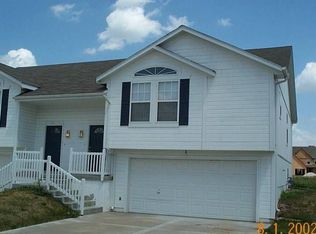 507 Regina Ct, Raymore, MO 64083
