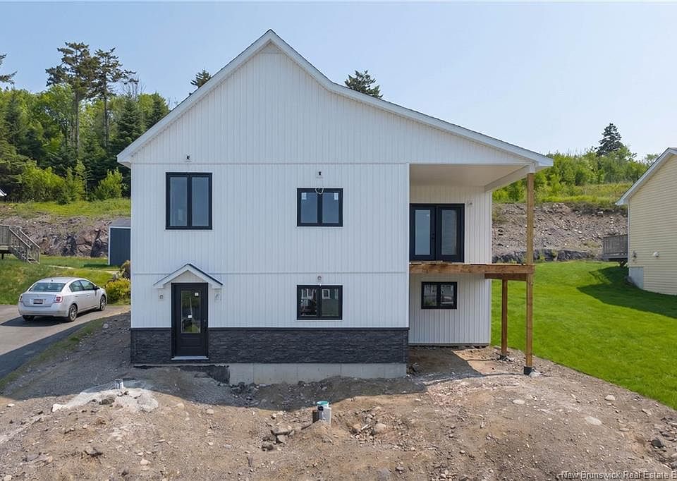 1st image of 18 Reba Rd