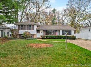 22W413 Ironwood Dr, Glen Ellyn, IL