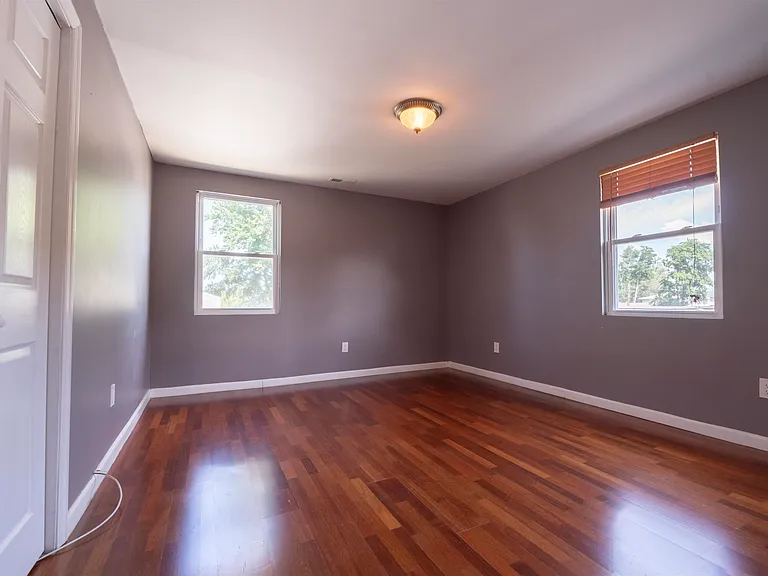 236 Franklin St #2 — Photo 4