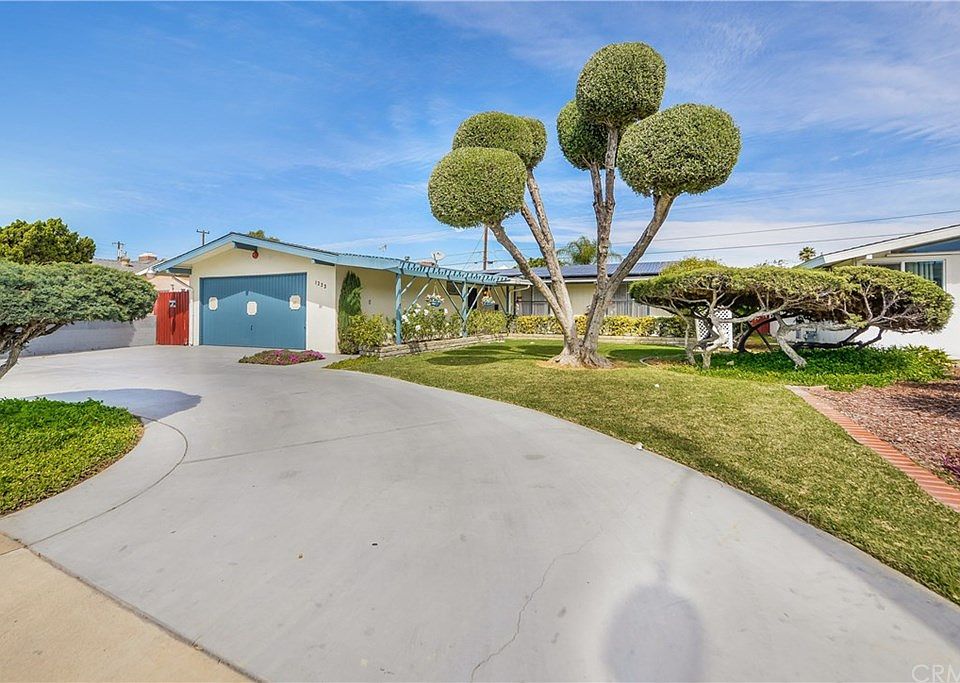 1st image of 1233 E La Palma Ave