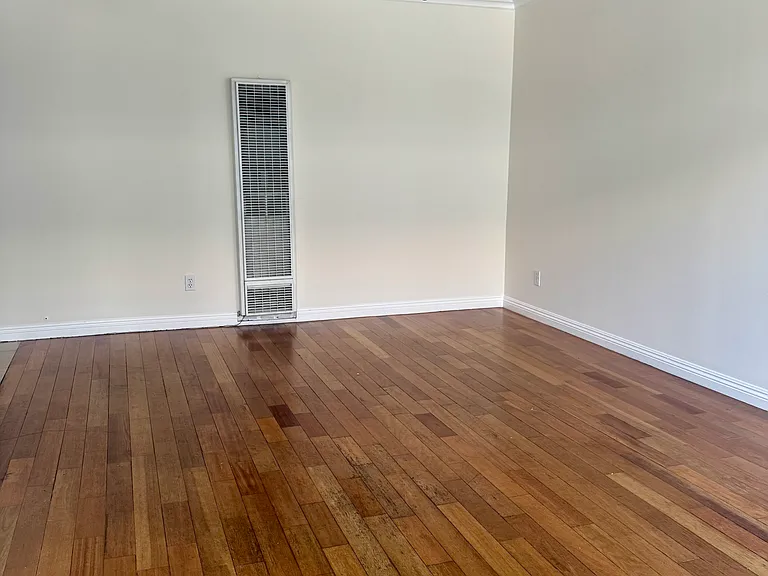 Laurel Grove Terrace — Photo 2