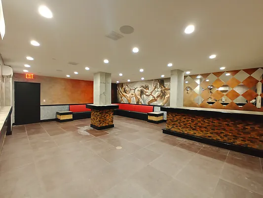 Rented by City Vista Inc | media 53