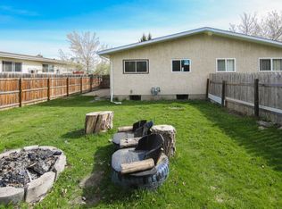 22 45 Street Cres, Sylvan Lake, AB T4S1K7