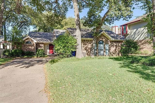 1st image of 2305 McDowell Dr